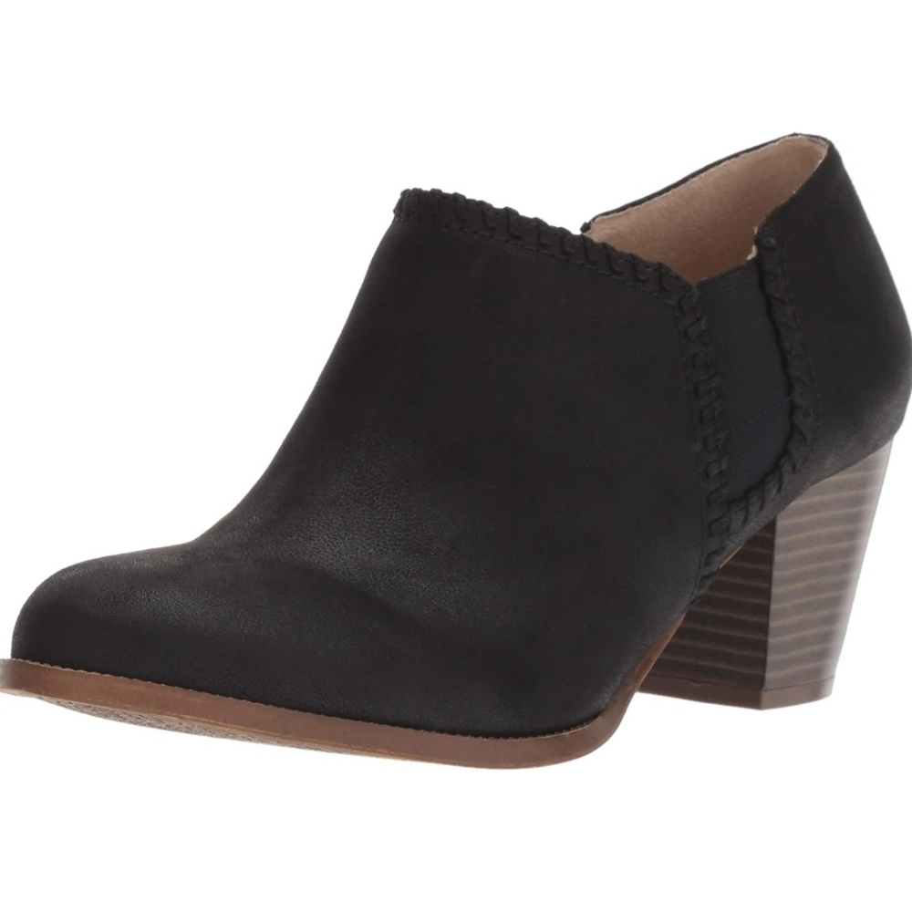 Co. New LifeStride women's Joelle Ankle Boot size 8.5 W BNIB